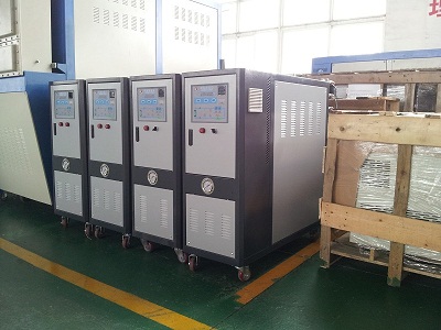 導熱油加熱器，模溫機，油溫機